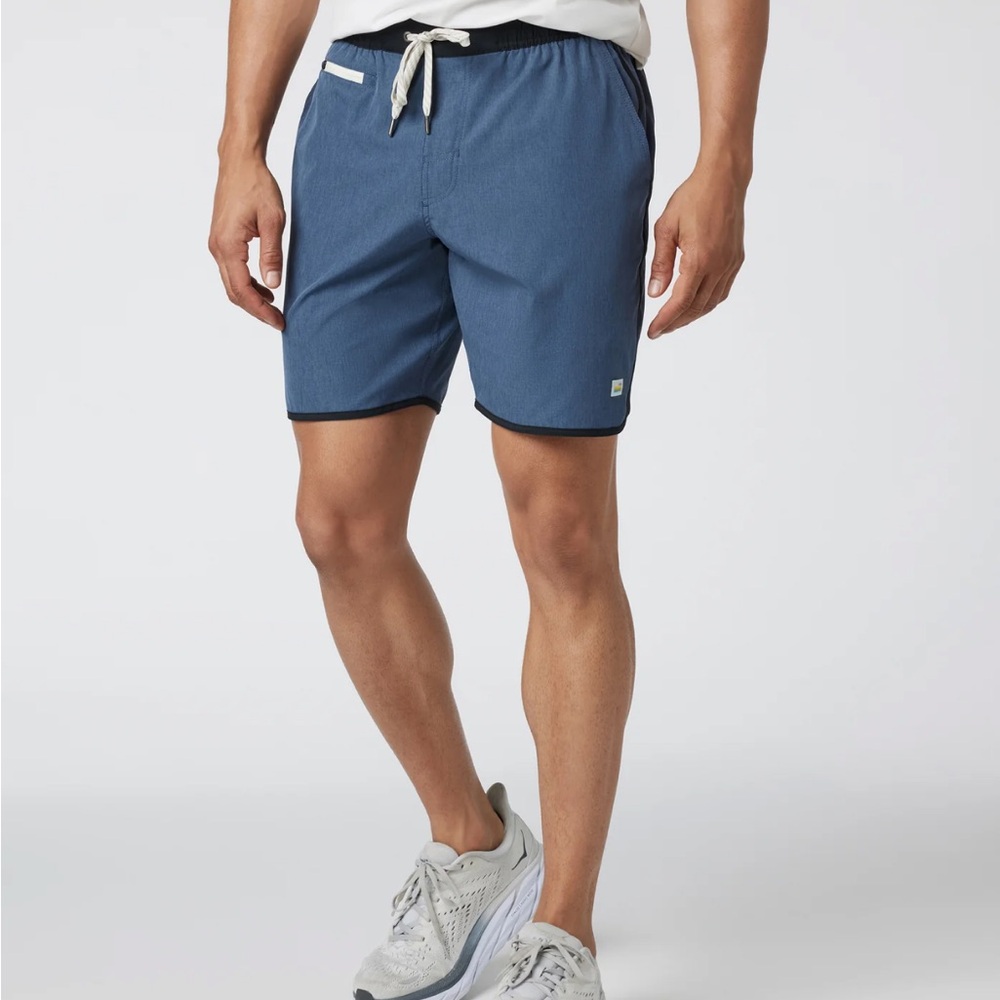 Vuori Banks Shorts 7”